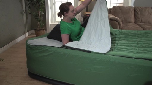 Guide Gear Queen Air Bed Fitted Cover / Sleeping Bag Green - image 4 from the video